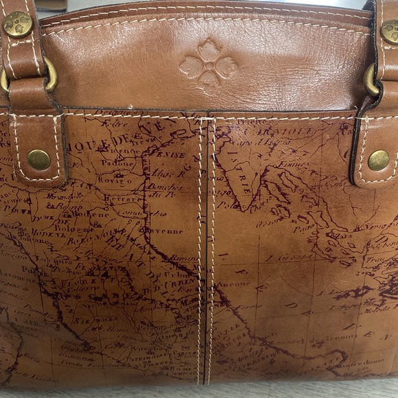 Patricia Nash Poppy Top Zip Map Tote - Picture 5 of 16